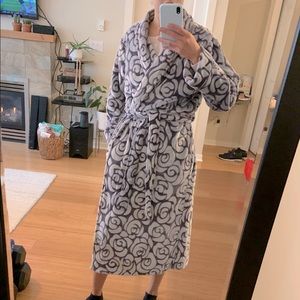 CHARTER CLUB Plush Robe